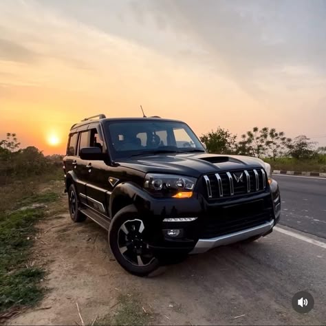 Tata Safari / Scorpio